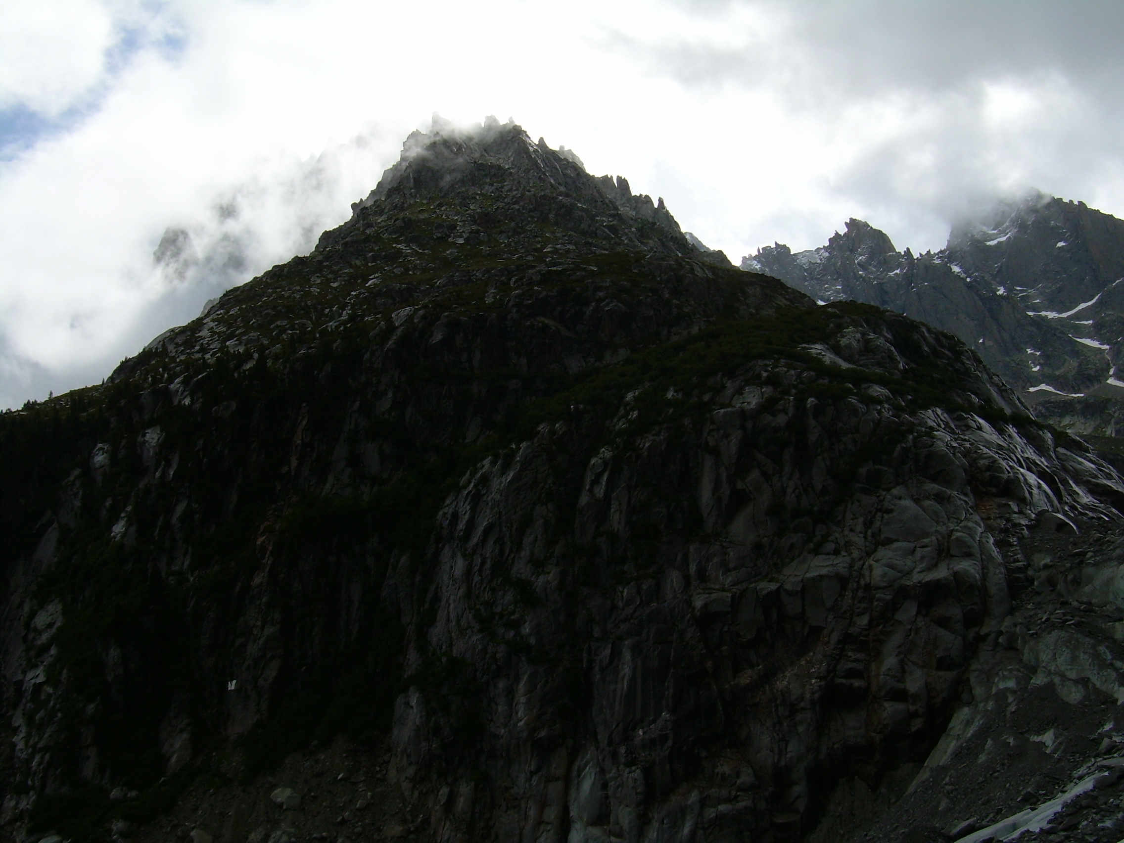 Mountain beside Mer de Glace.JPG